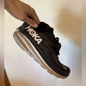 Black Hoka Clifton 9 Size 7.5